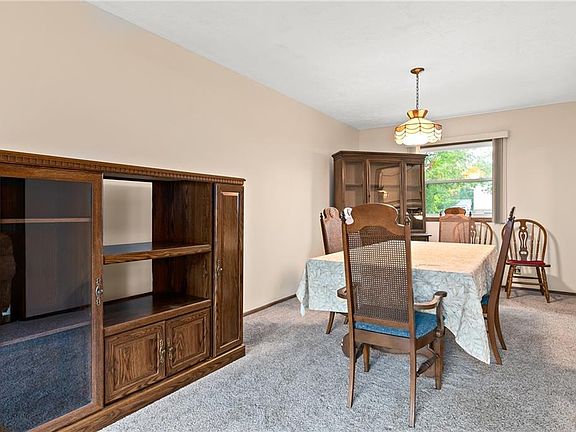 5th image of 6304 Dunbar Dr