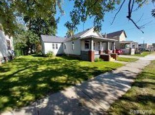 1316 10th St, Port Huron, MI 48060