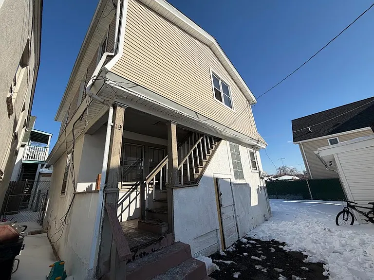 13-19 Warren St #19B1 — Photo 9