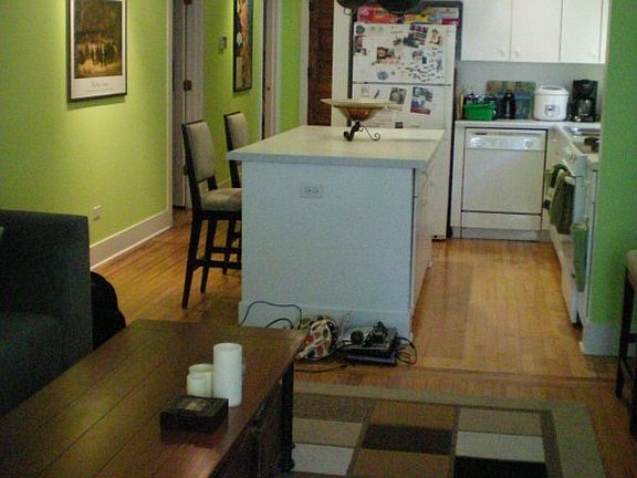 Kitchen Area Pic #2