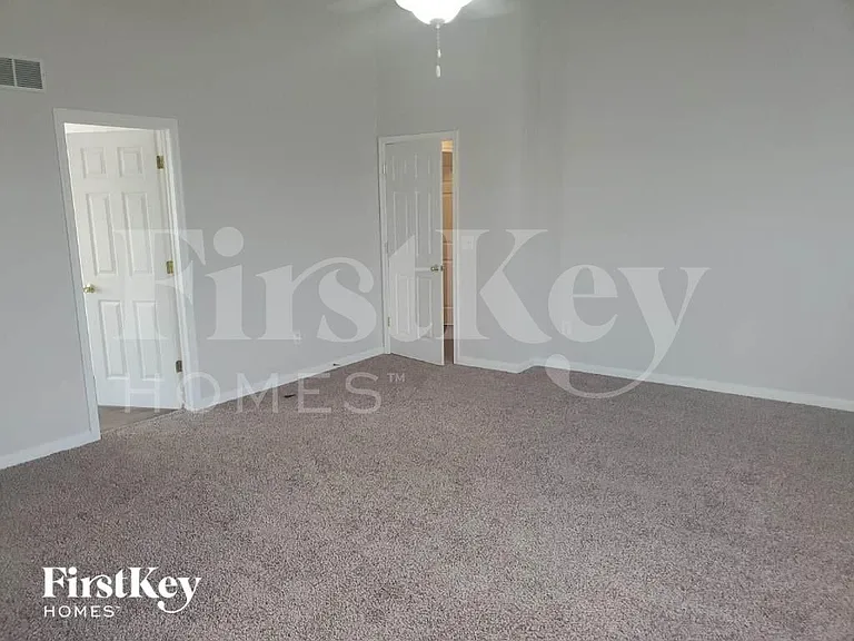 356 Brandon Dr — Photo 26