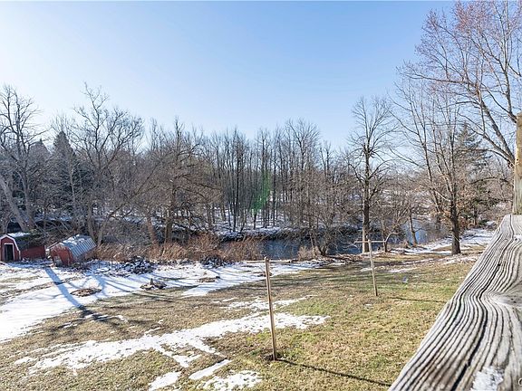 5th image of 32546 Belile Rd