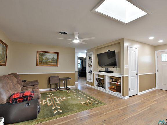 5th image of 1109 Sandia Dr