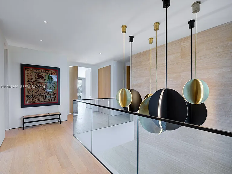 28 W Dilido Dr — Photo 14