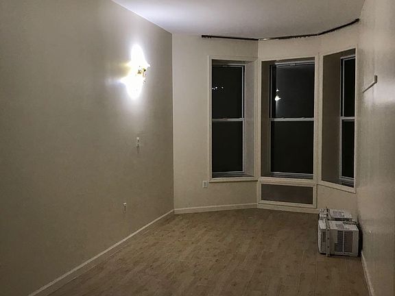 2nd image of 4606 Fort Hamilton Pkwy