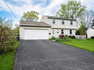 17 Hanley Rd, Liverpool, NY 13090