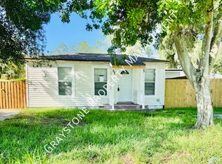 230 Mystic Lake Dr N, Saint Petersburg, FL 33702