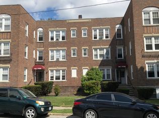 385 Ives St, Providence, RI 02906