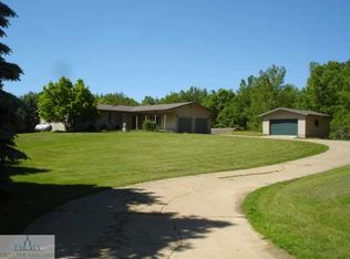 9856 Butler Rd, Portland, MI 48875
