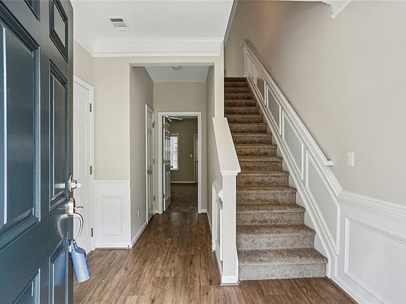 3rd image of 642 Bernay Way