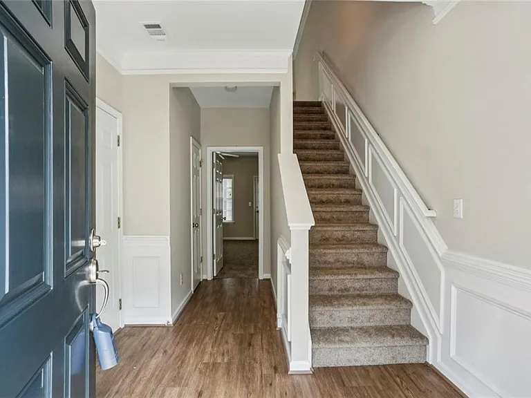642 Bernay Way — Photo 3