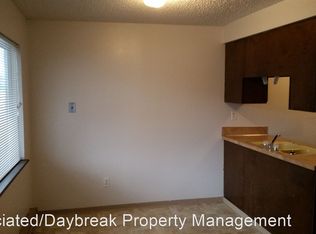 610 N 2nd St APT 3, Yakima, WA 98901