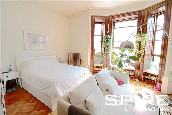 Rented by Spire Group | media 2