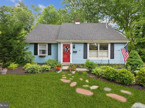 313 High St, Moorestown, NJ 08057