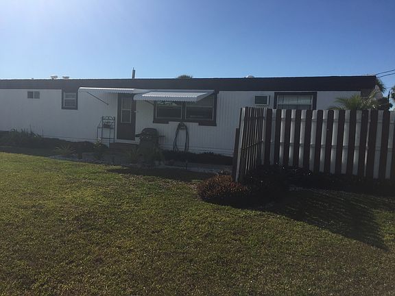 2nd image of 1164 Seahorse Ln