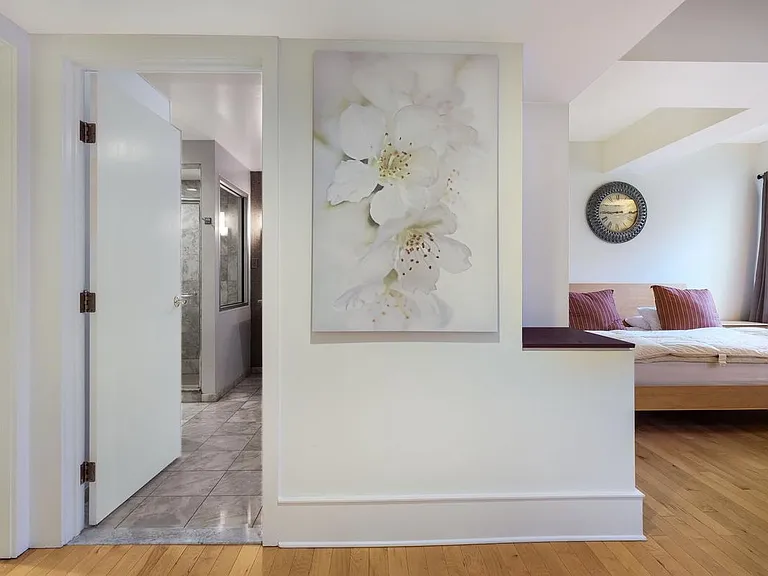 1737 Chestnut St #701 — Photo 8