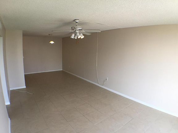 2nd image of 301 Croton Ave APT 304