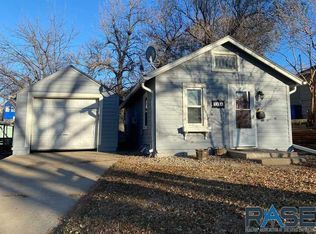 1114 N Summit Ave, Sioux Falls, SD 57104
