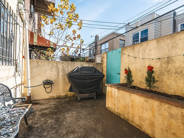 822 Pierce St — Photo 18