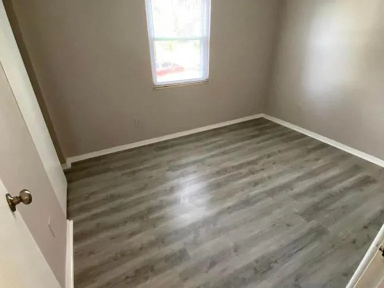 2582 Dayton Ave #A — Photo 10