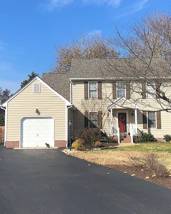 1st image of 6386 Yellowrose Ln