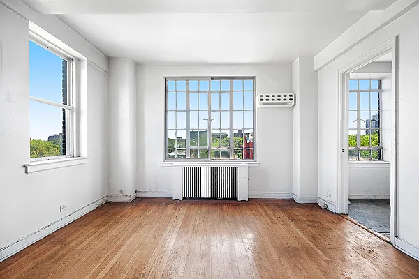 Sold by Compass | media 7