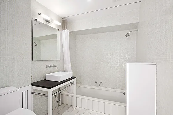 Rented by Compass | media 45