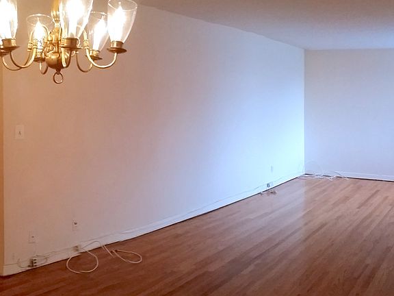 3rd image of 530 Riverdale Ave APT 5A