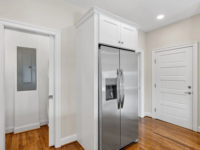10 S Rowland St #3 — Photo 12