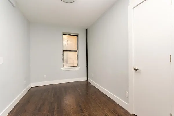 Rented by Clove Realty LLC | media 29