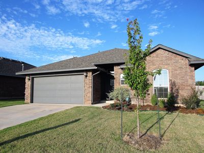 12805 Quaker Dr, Oklahoma City, OK, 73120