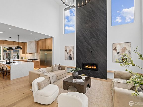5th image of 590 W U Street