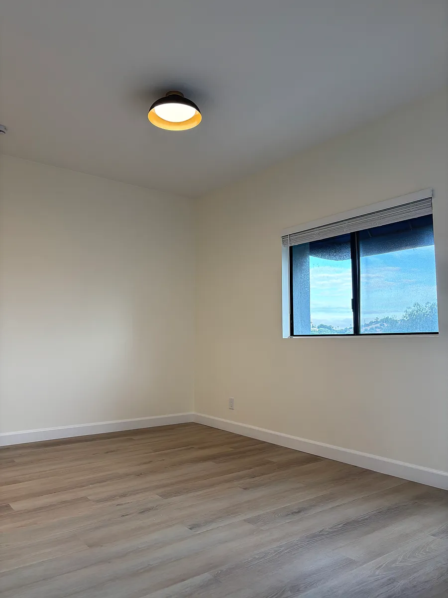 Building Photo - 627 Cabrillo Villas