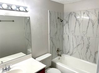 9737 Whitehurst Dr APT 4, Dallas, TX 75243