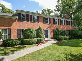 949 Woodbine Pl, Lake Forest, IL
