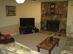 4th image of 215 Dogwood Glen Dr
