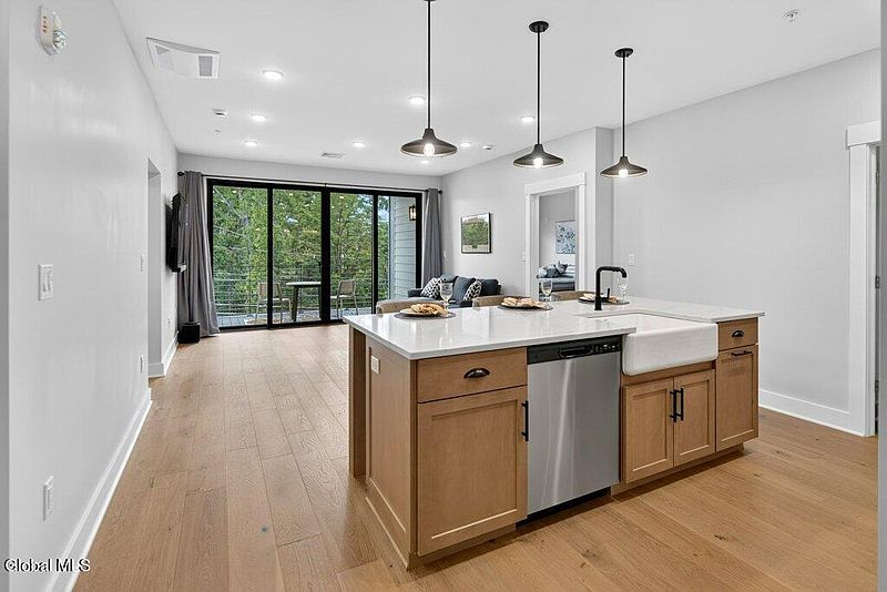 2nd image of 116 West UNIT 309