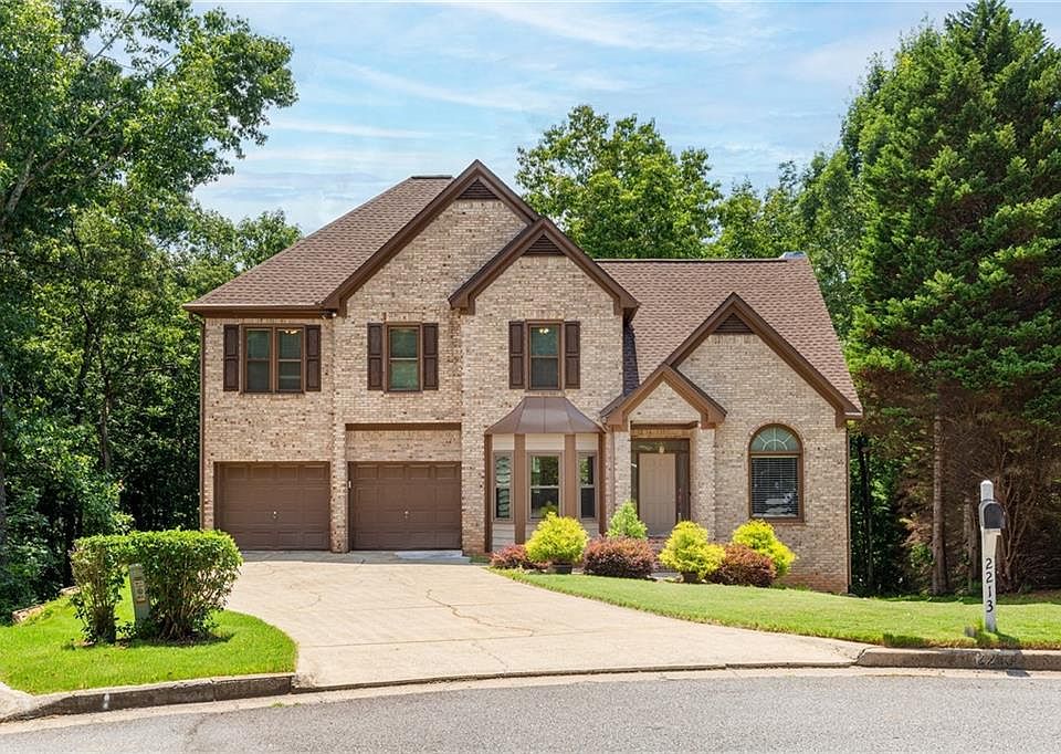 1st image of 2213 Thicket Ct NW