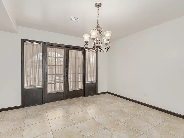 16915 E Jacklin Dr — Photo 9