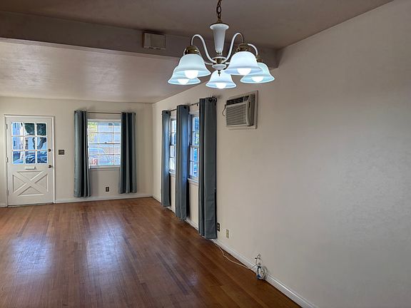 4th image of 353 E Orlando Way #353