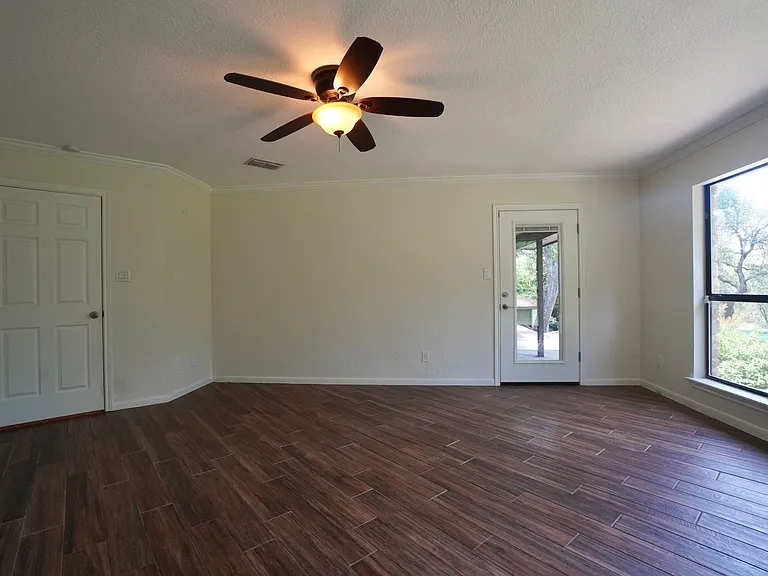 8 Woodhollow Trl — Photo 21