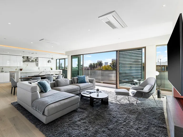 Lumiere at Malcolm - Luxury Homes — Photo 3
