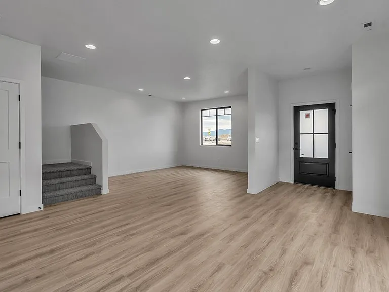 5114 E Hope Ave — Photo 5
