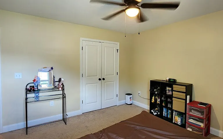 910 McCathern Ave — Photo 38