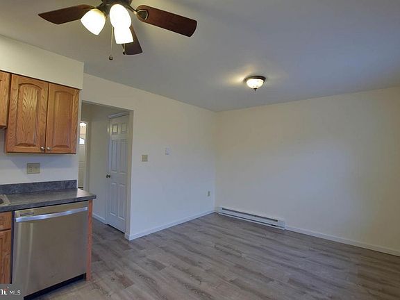 3rd image of 12 W Orndorff Dr