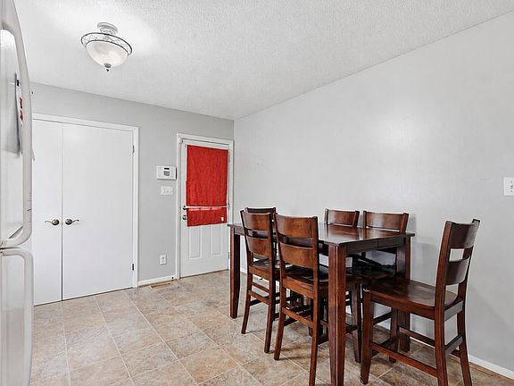 4th image of 3366 Vardaman Ave #3366