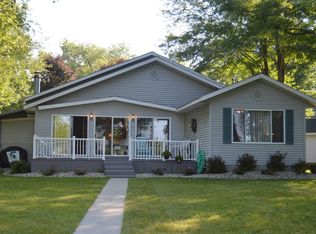 202 Driftwood Cir, Prudenville, MI 48651
