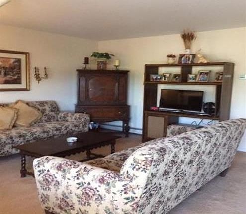 4th image of 8 Lexington Hl Unit 9