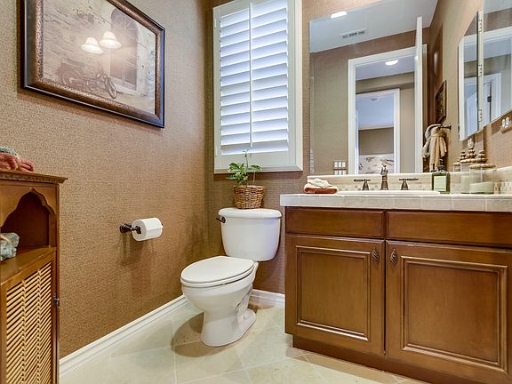 Bathroom detail