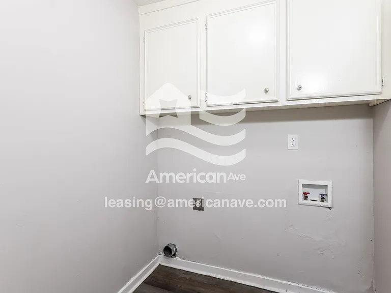 1418886_014_laundry_room_14088409.jpg